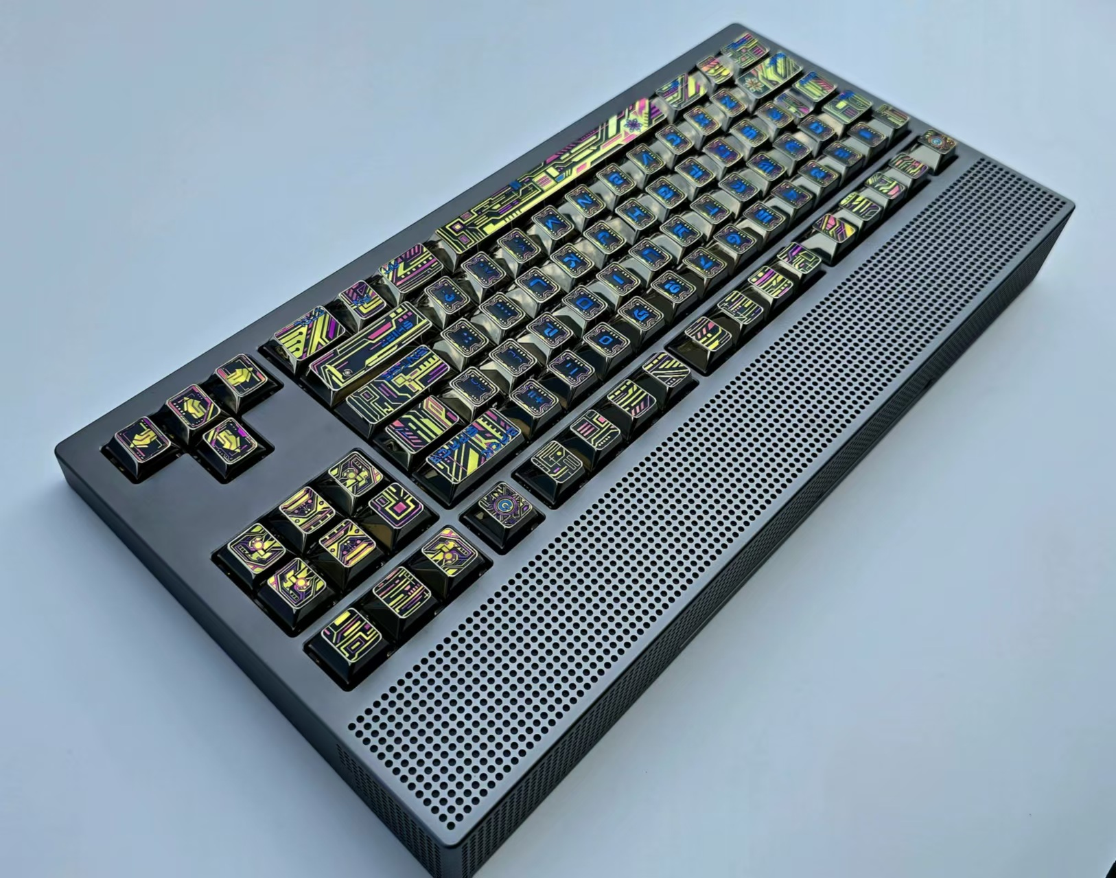 AM Neon 80 King of RGB - Angry Miao