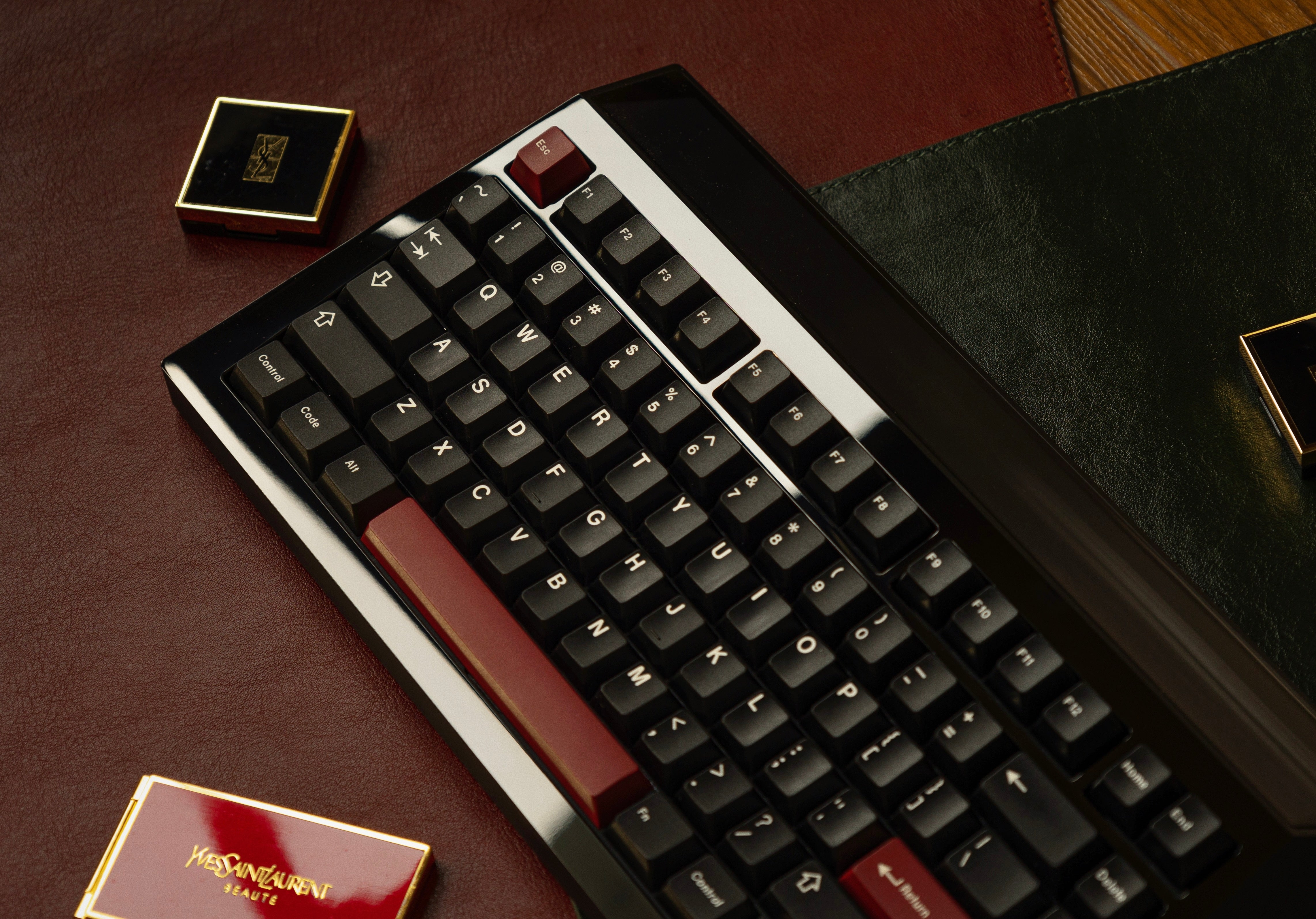 CYBERBOARD R2 (High Gloss PVD Front) - Angry Miao