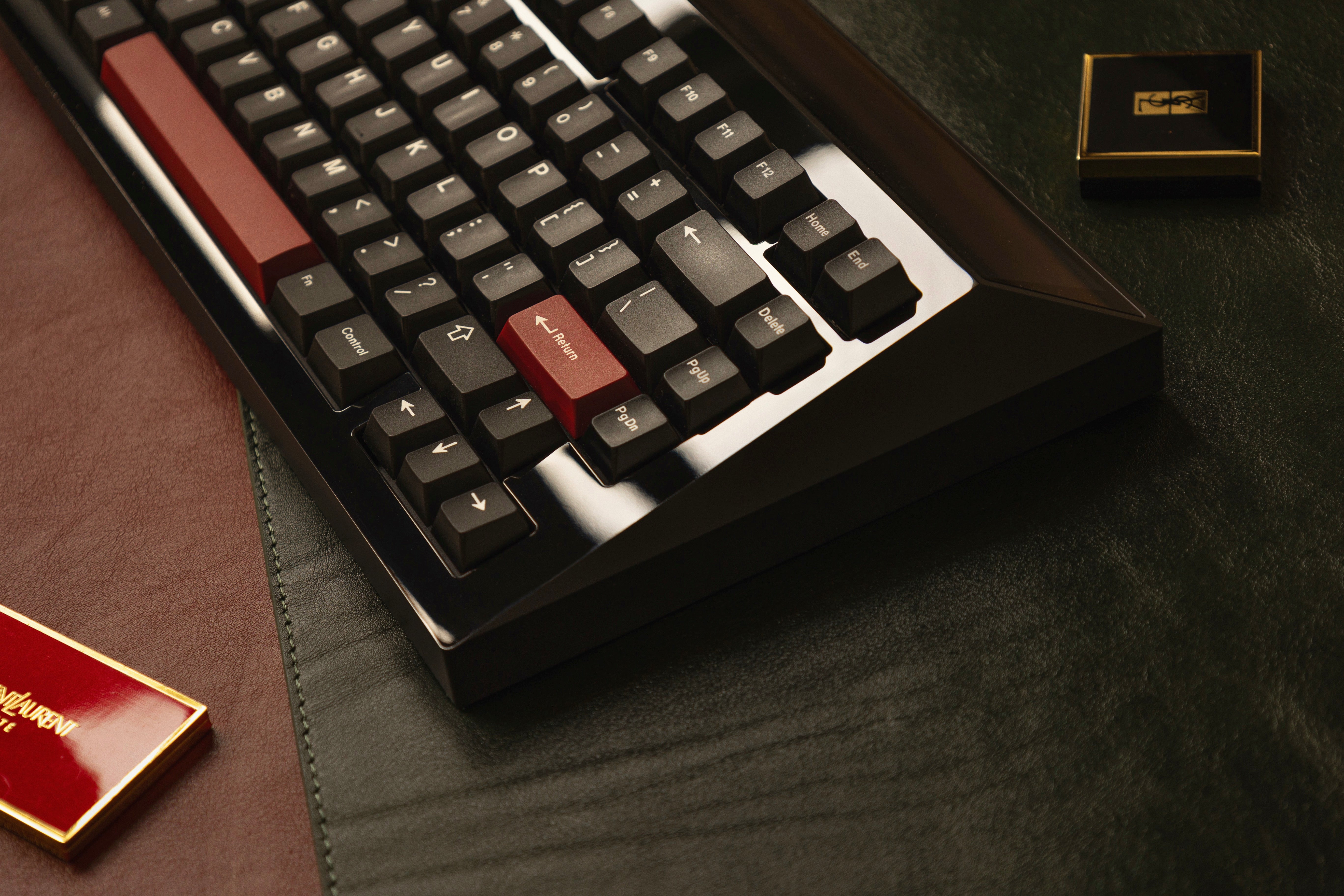 CYBERBOARD R2 (High Gloss PVD Front) - Angry Miao