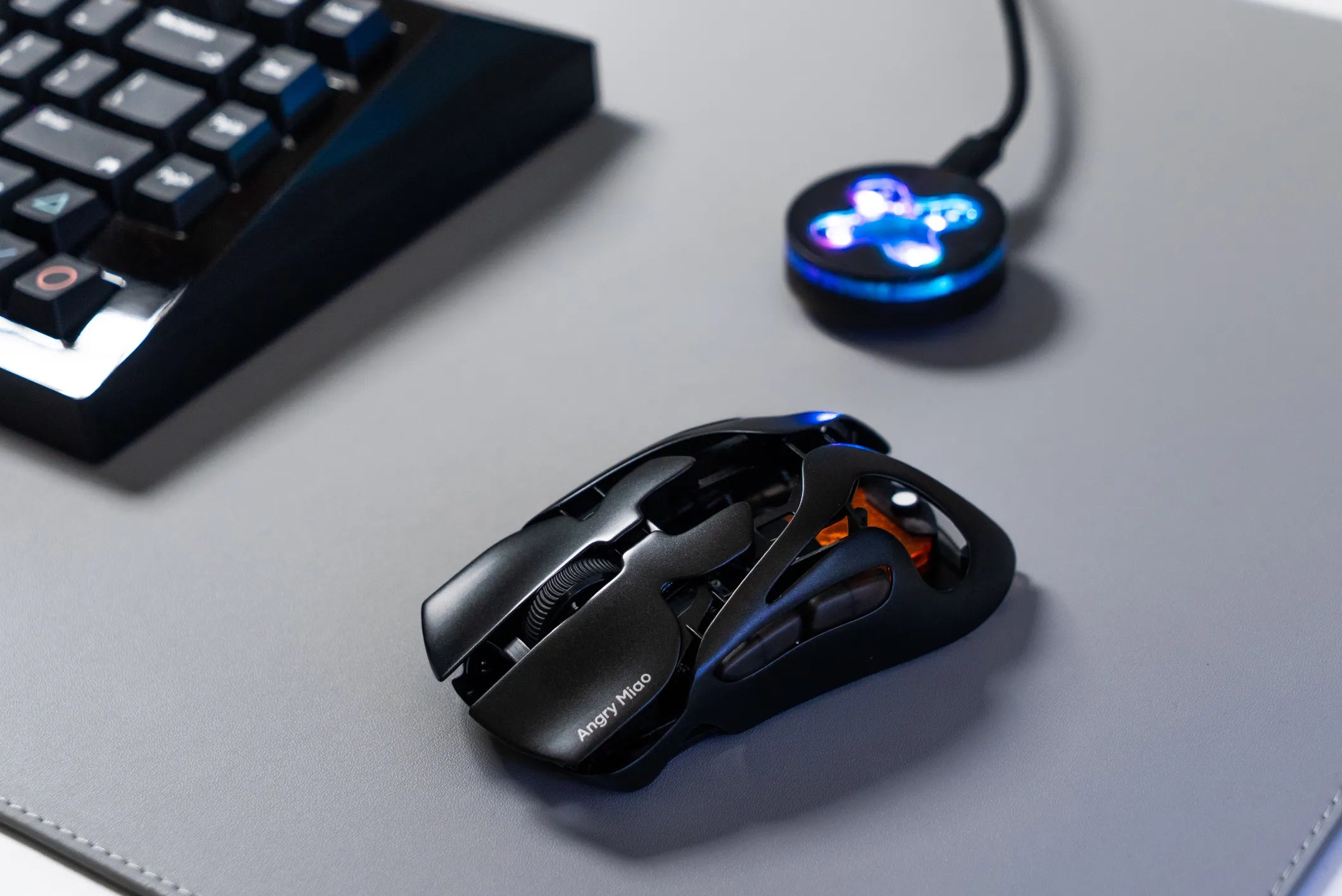 AM INFINITY .97 : Wireles Ultralight Magnesium Alloy Gaming Mouse - Angry Miao