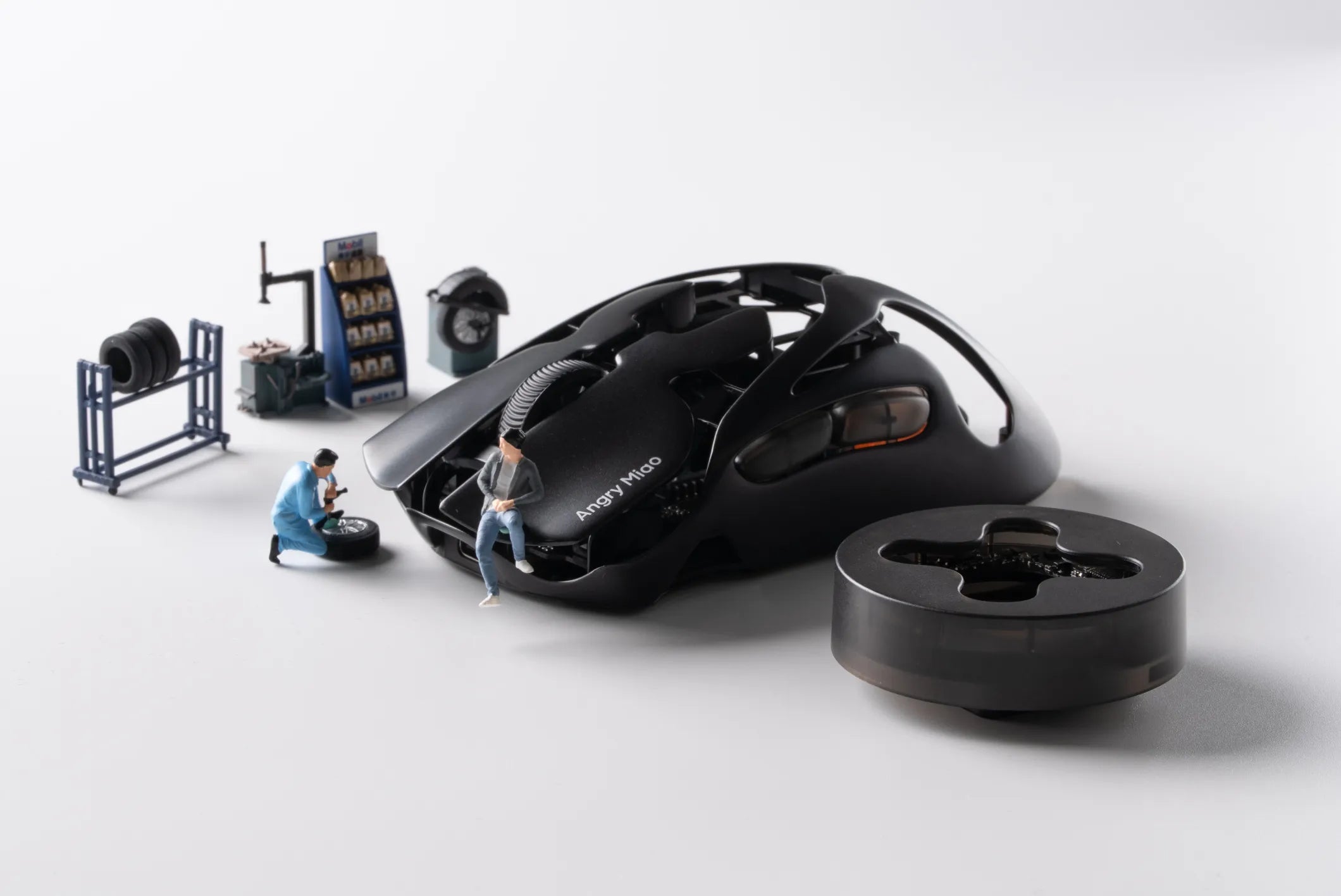 AM INFINITY .97 : Wireles Ultralight Magnesium Alloy Gaming Mouse - Angry Miao