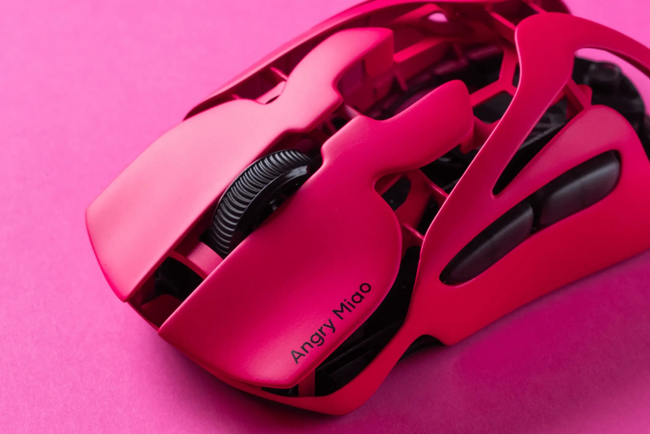 AM INFINITY .97 : Wireles Ultralight Magnesium Alloy Gaming Mouse - Angry Miao