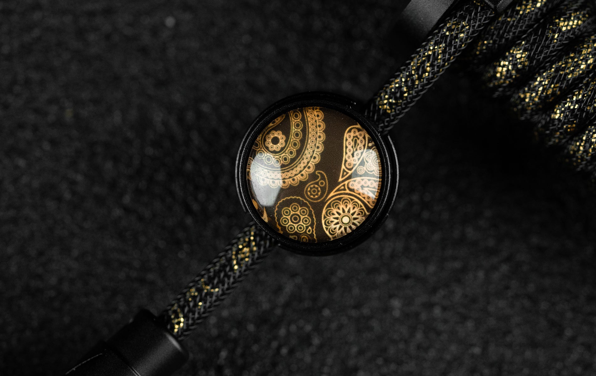 CYBERBOARD Gold Paisley Limited Edition + WINSHOP Coiled Aviator Cable Combo - Angry Miao