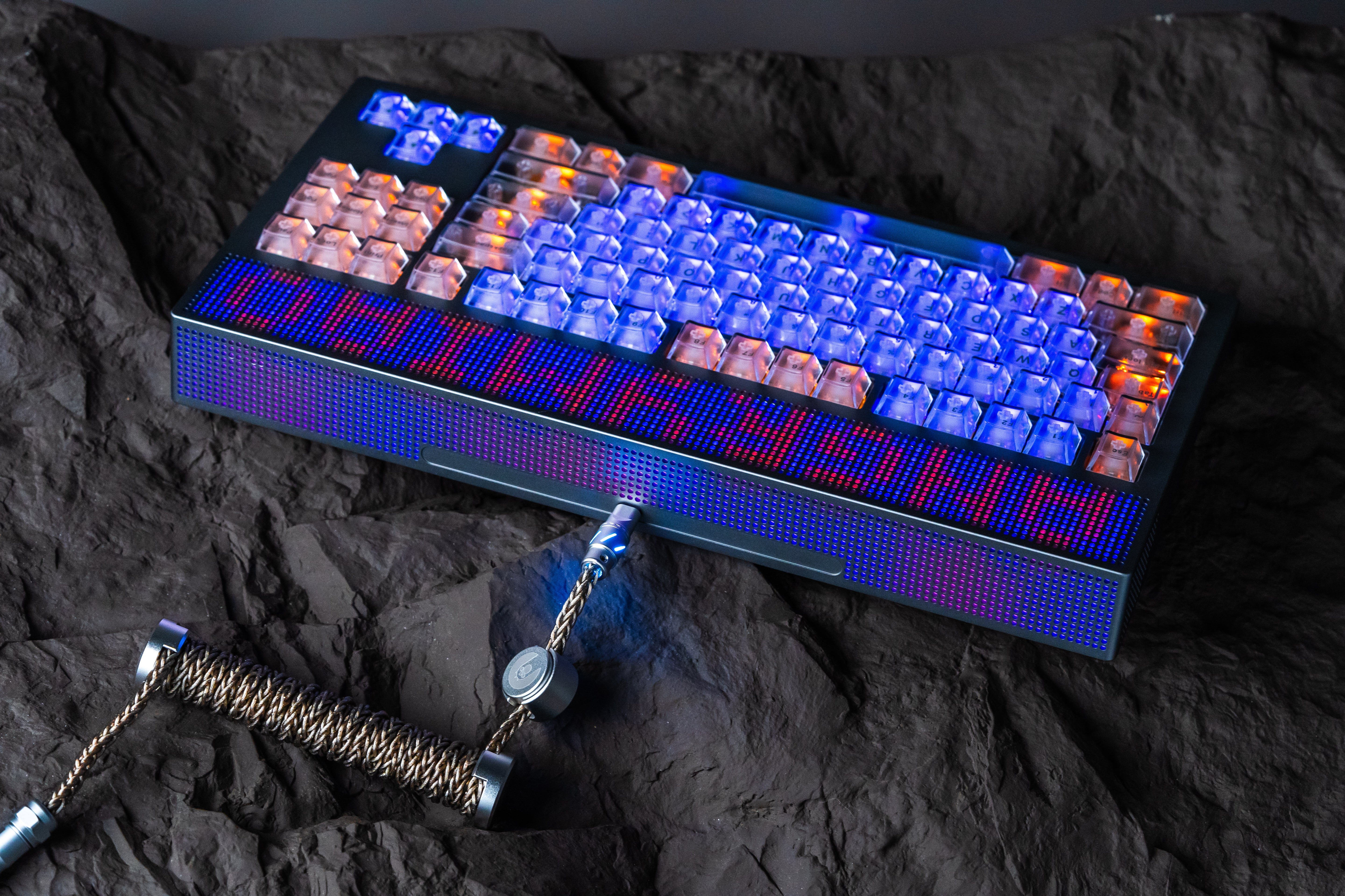 AM Neon 80 King of RGB - Angry Miao