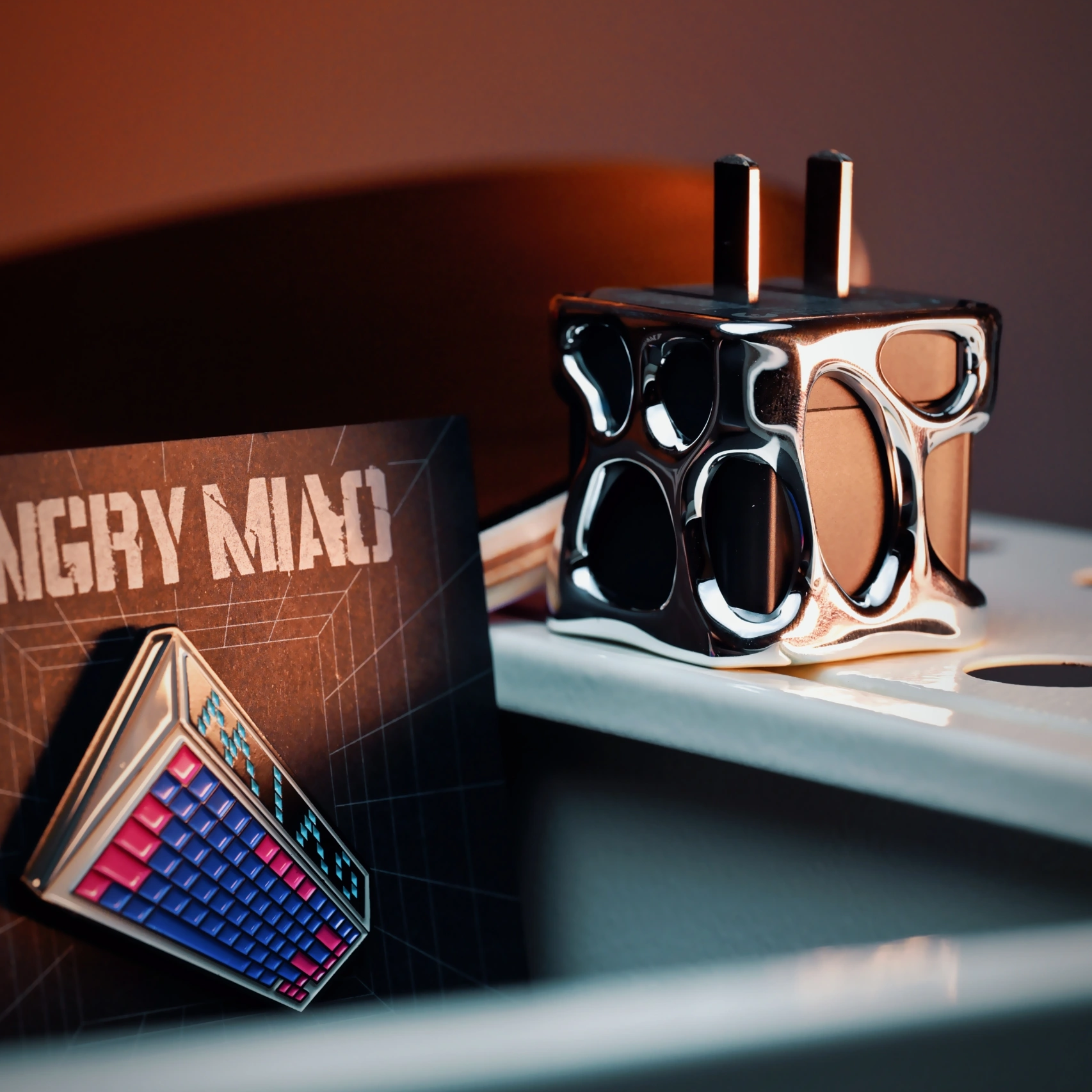 AM Emptiness Charger: Smallest & Coolest GaNFast Charger - Angry Miao