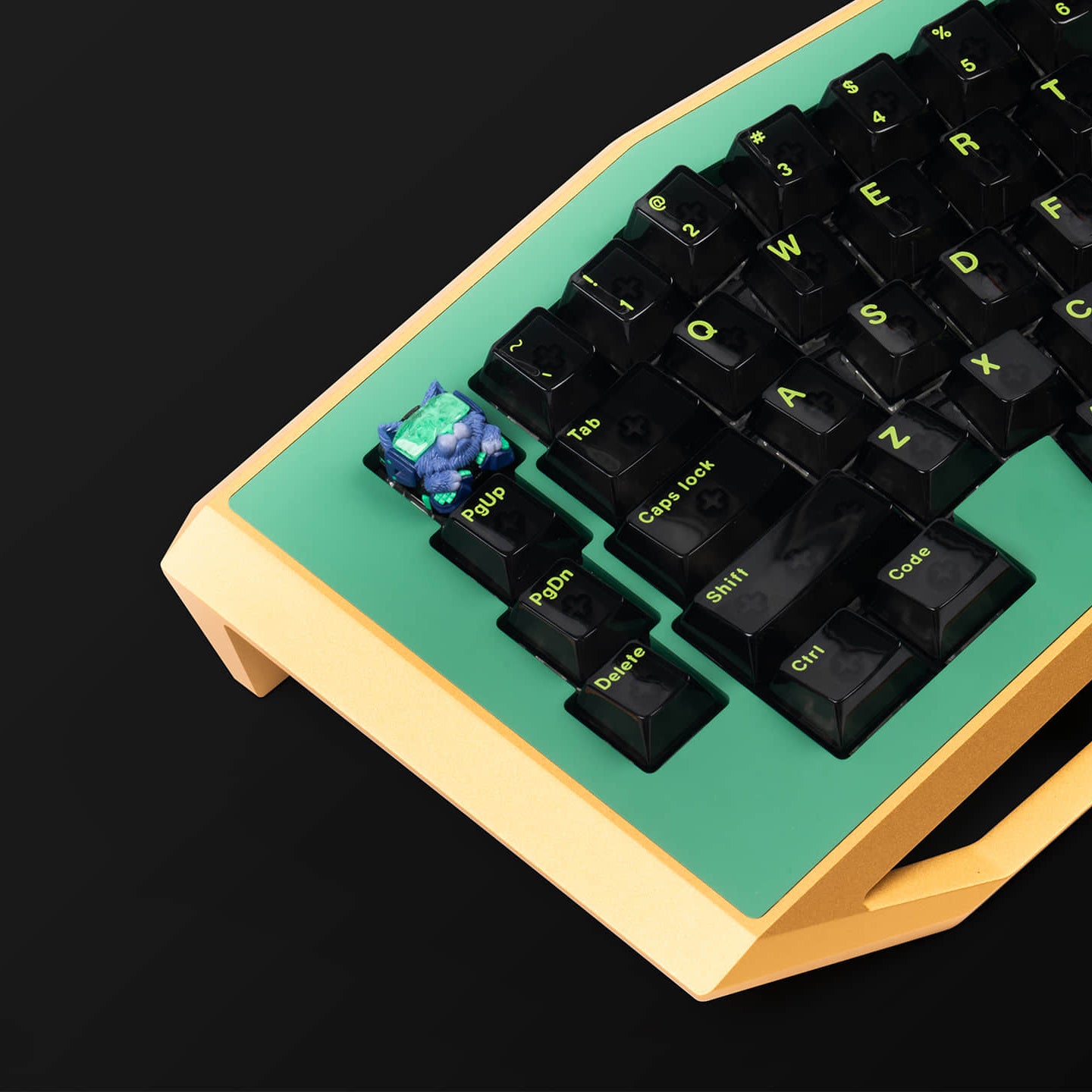 Artkey x AM COSMO KILLER Artisan Keycap - Angry Miao