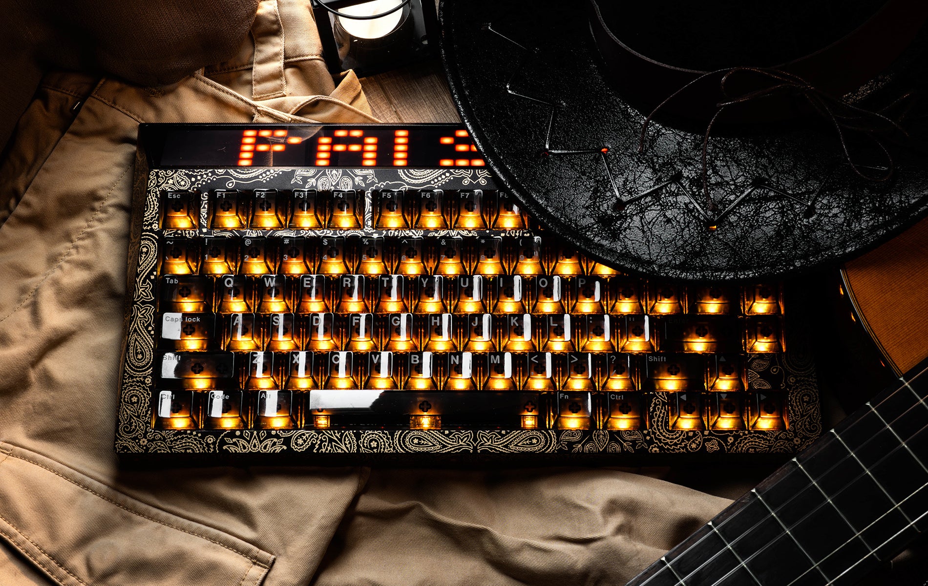 CYBERBOARD Gold Paisley Limited Edition + WINSHOP Coiled Aviator Cable Combo - Angry Miao
