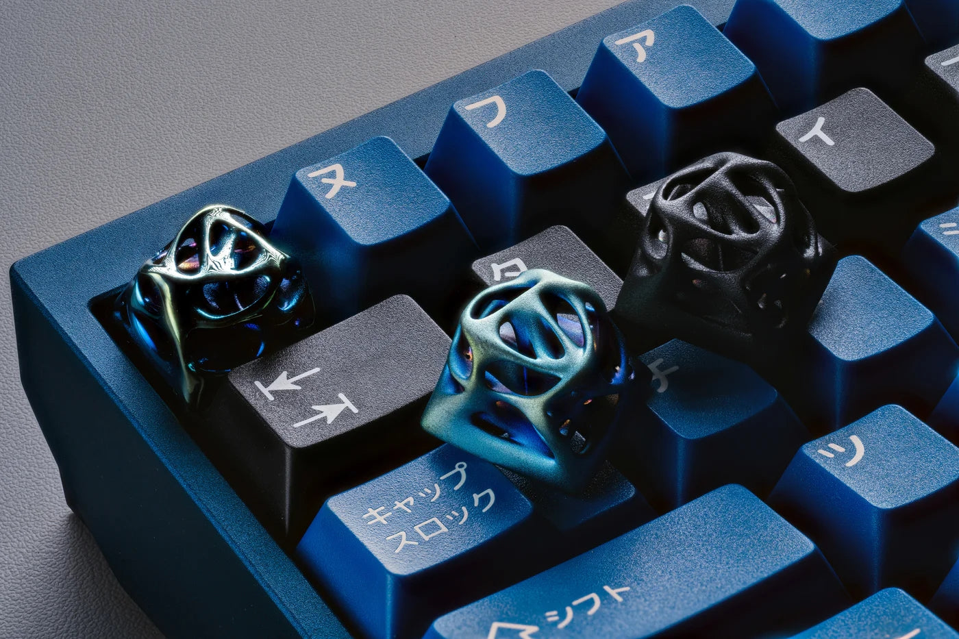 Ellipsis "Avant Silver Grind" Artisan keycap