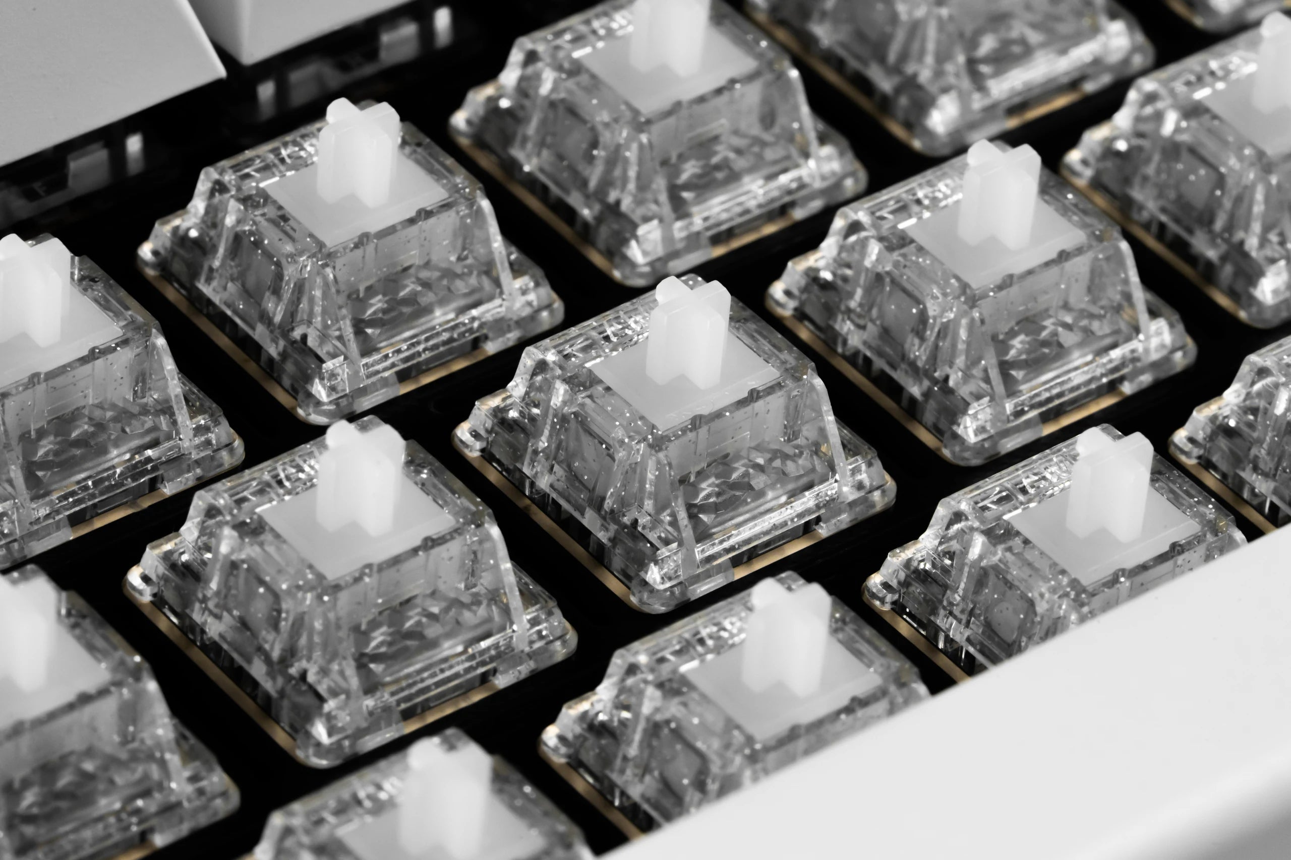 Icy Silver Pro V3 Switches (90pcs) - Angry Miao