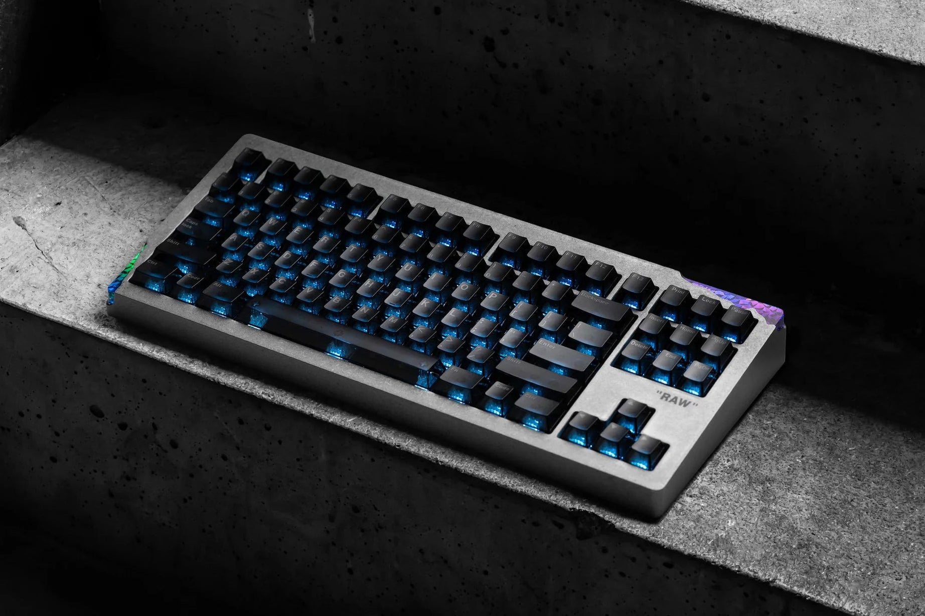Relic80 frost keycaps concrete scene