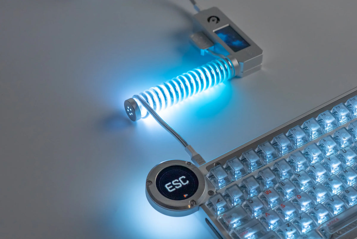 AM x WINSHOP PixelGlow Hub Coiled Cable — Custom Display & Glow